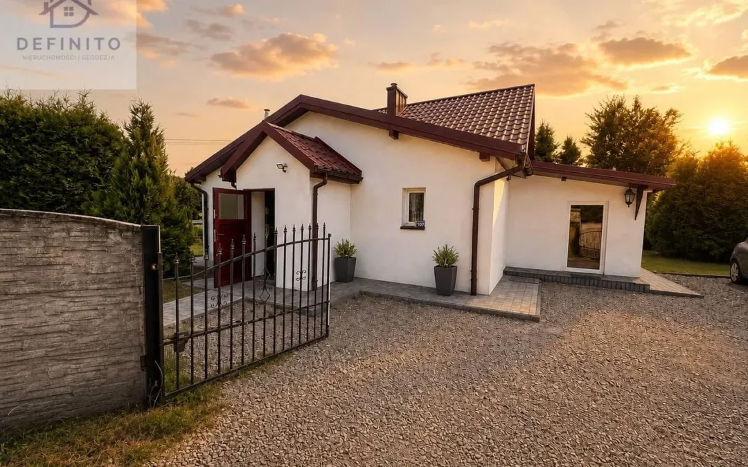 Dom W Dąbrowie – Duża Działka 12 Arów.